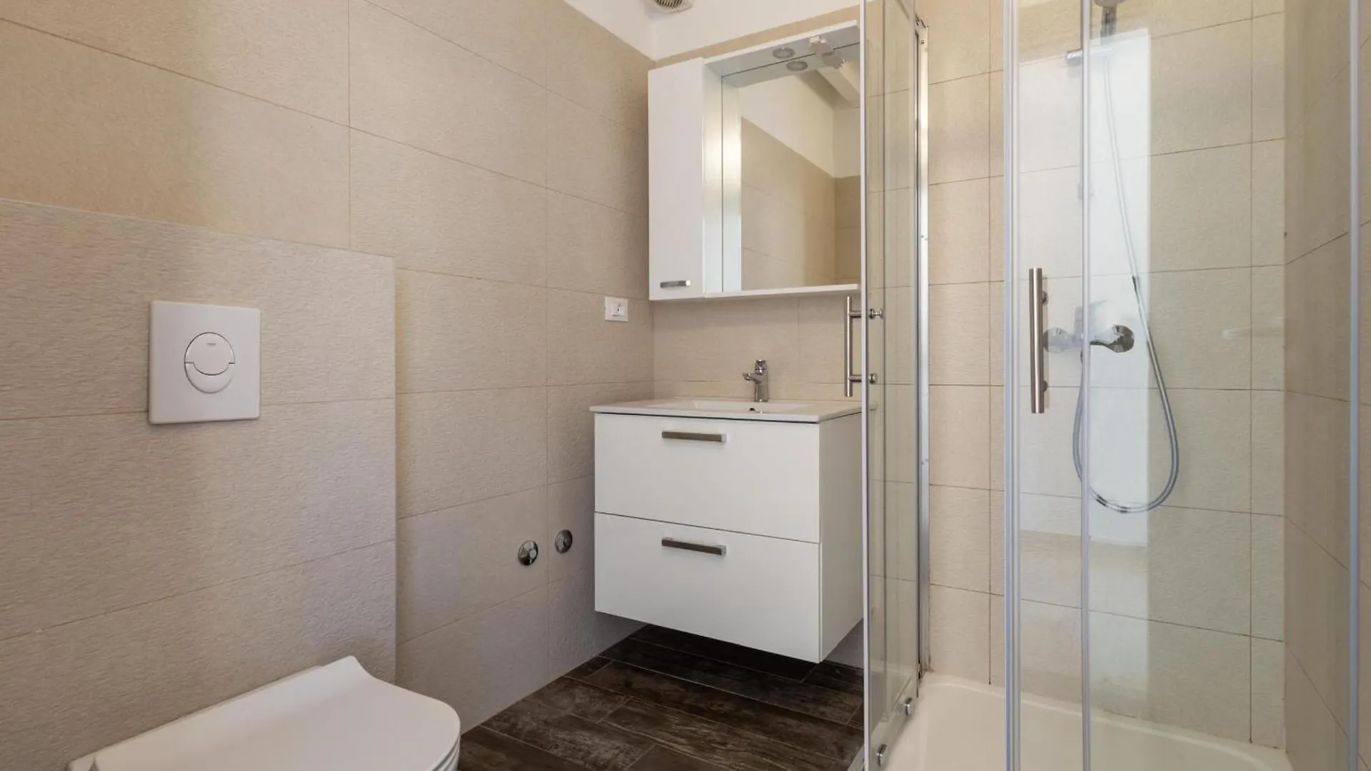 Villa Luna With Jacuzzi, Sauna And Private Pool Pomer Kroatië