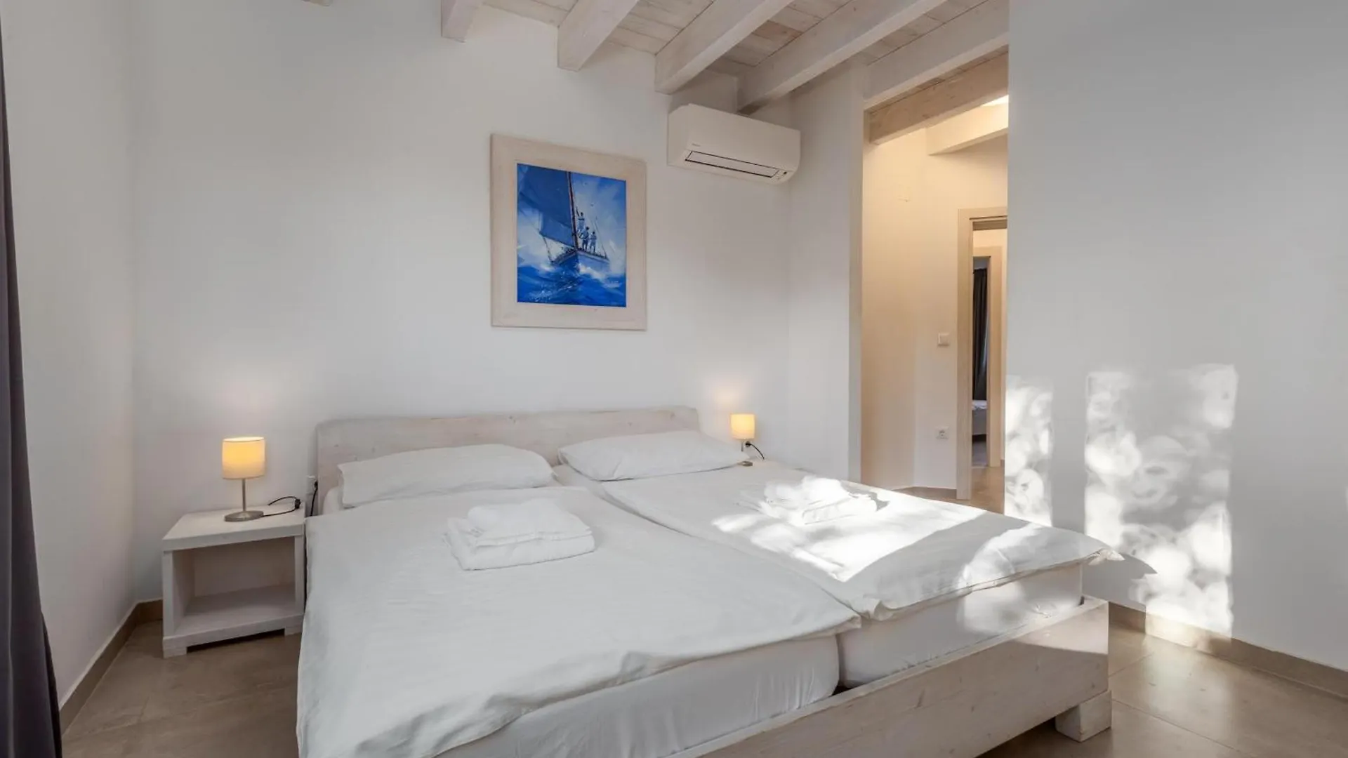 Villa Luna With Jacuzzi, Sauna And Private Pool Pomer Kroatië