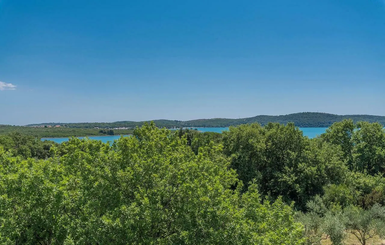 Villa Luna Holiday Home Pomer 0*,  Croatia